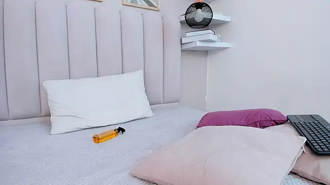 Megan__Hart_