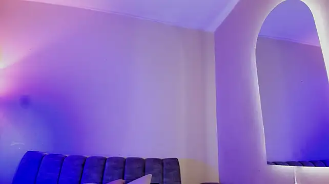 nickybigboobs (Ask my age) - get her all naked+fuck her pussy deeper