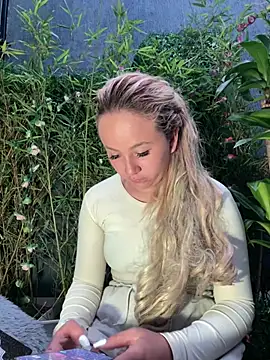 Angelwhite_25
