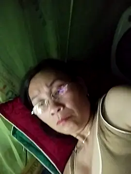 Alisa_x9x webcam