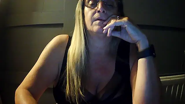 NaughtyEnglish_kiera45_