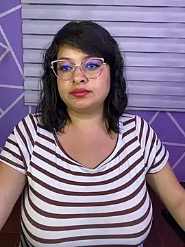 MiiaaJoness