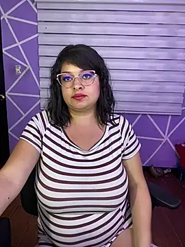 MiiaaJoness