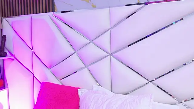 Scarlett__Moon live cam on StripChat