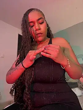 YariRose webcam