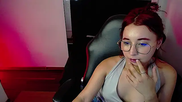 Lyrarose__