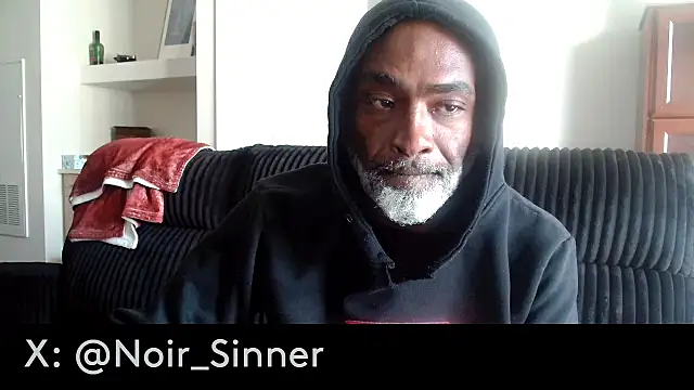 sinnernoir live cam on StripChat