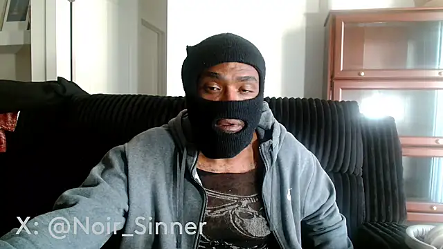 sinnernoir live cam on StripChat