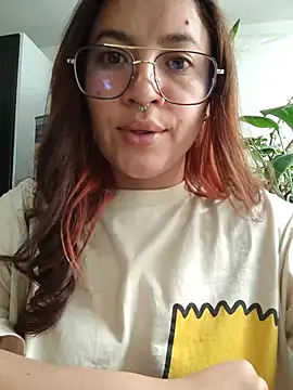samm_curvy
