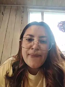 samm_curvy