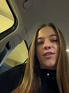 Luna_Lynn