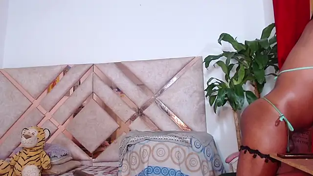 DOLL_PARTY_BIGCOCK