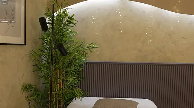 Aria_Marin webcam