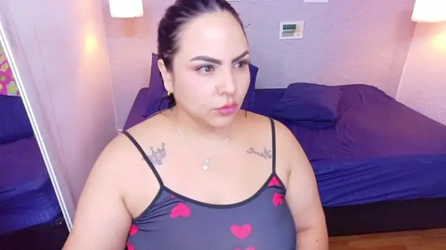 Curvy_sexyvalen
