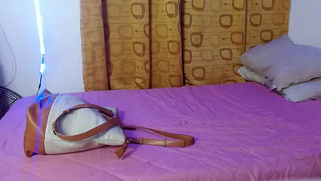 NinaDollie
