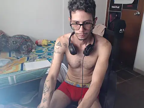 alisterxxx
