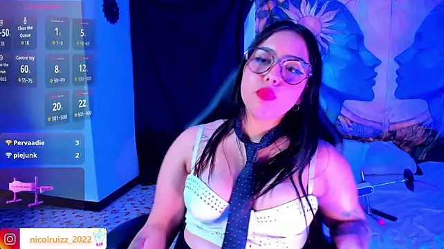 Nicolle_Ruizz
