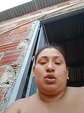 Hot_bella12
