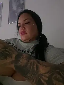 _MelinaCurves_