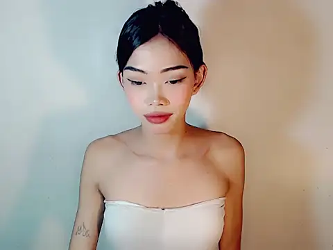 holyakiesha