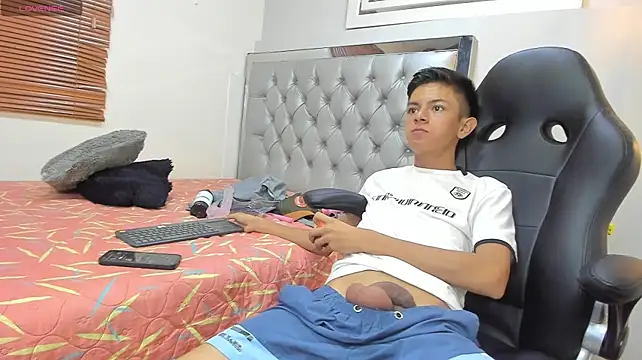 fem_danny7