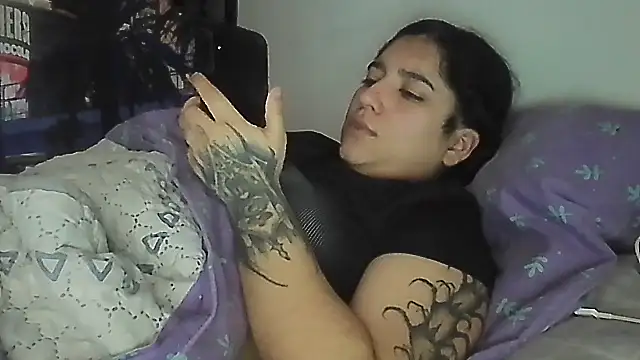 creepyh0e_ webcam