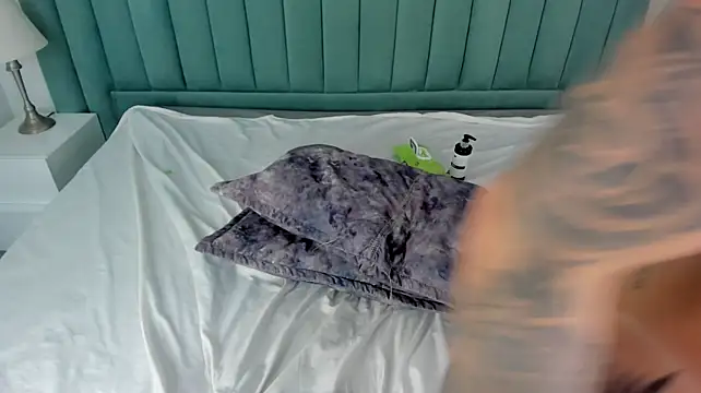 kimjonnes01 webcam