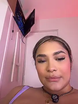 Kendall__evanss live cam on StripChat