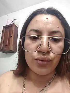 samm_curvy webcam