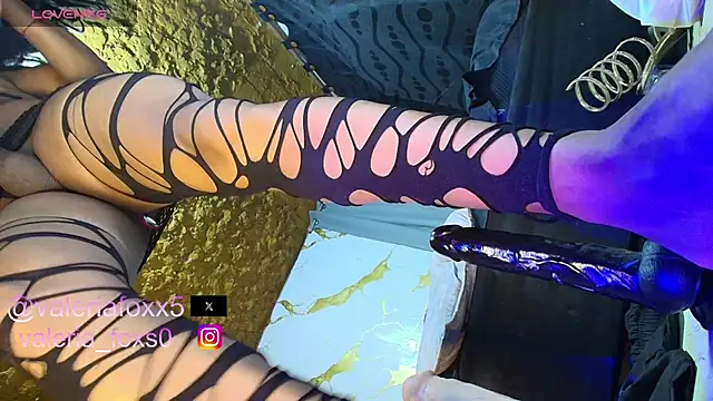 valeriafoxx3 live cam