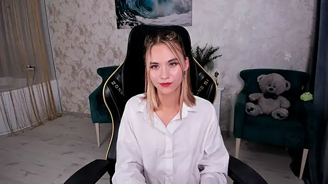 EllaCurtis