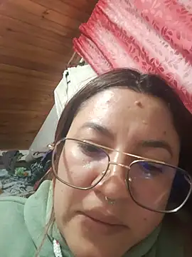 samm_curvy
