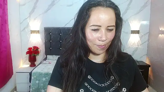 Alison_Galvis live cam on StripChat