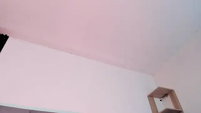 amaia_santini live cam on StripChat