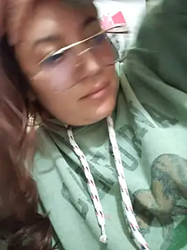 samm_curvy