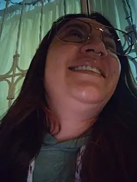 samm_curvy