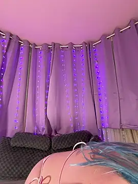KawaiiKiki_247 live cam on StripChat