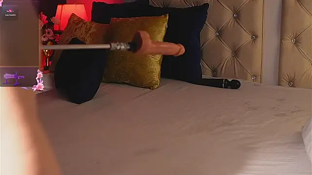 caroline_adams_