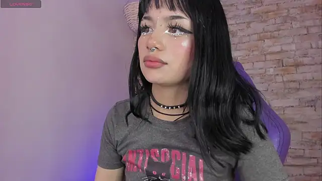 mavis_black