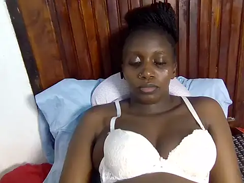 ebonypetitepretiest