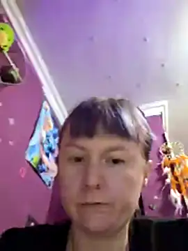 ORANGE-PRETTY-PUSSY