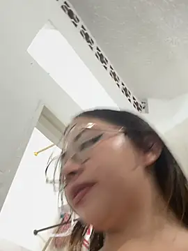 AliciaWhite_nt live cam on StripChat