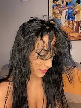SaharQamar live cam on StripChat