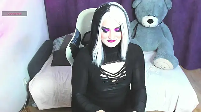 sexxx-queen live cam on StripChat