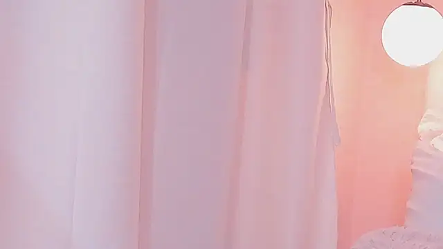 sarah_salis_