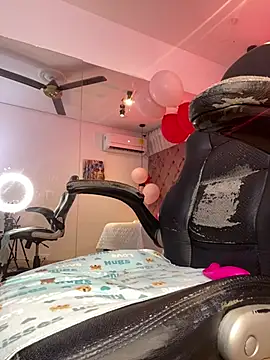 Auri__ live sex cam