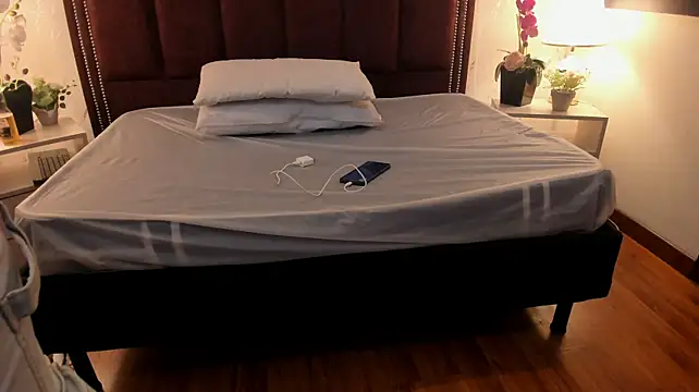 IssamilfX55 live cam preview
