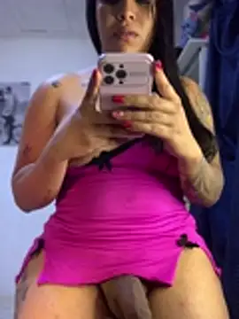 tinalove7 live cam on StripChat