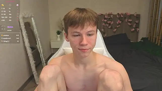 cuMte_boy live cam on StripChat