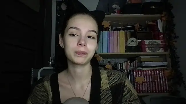 Yuna5343 live cam on StripChat
